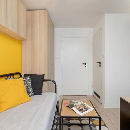 Modernly Arranged Apartments In Katowice By Noclegi Renters Luaran gambar