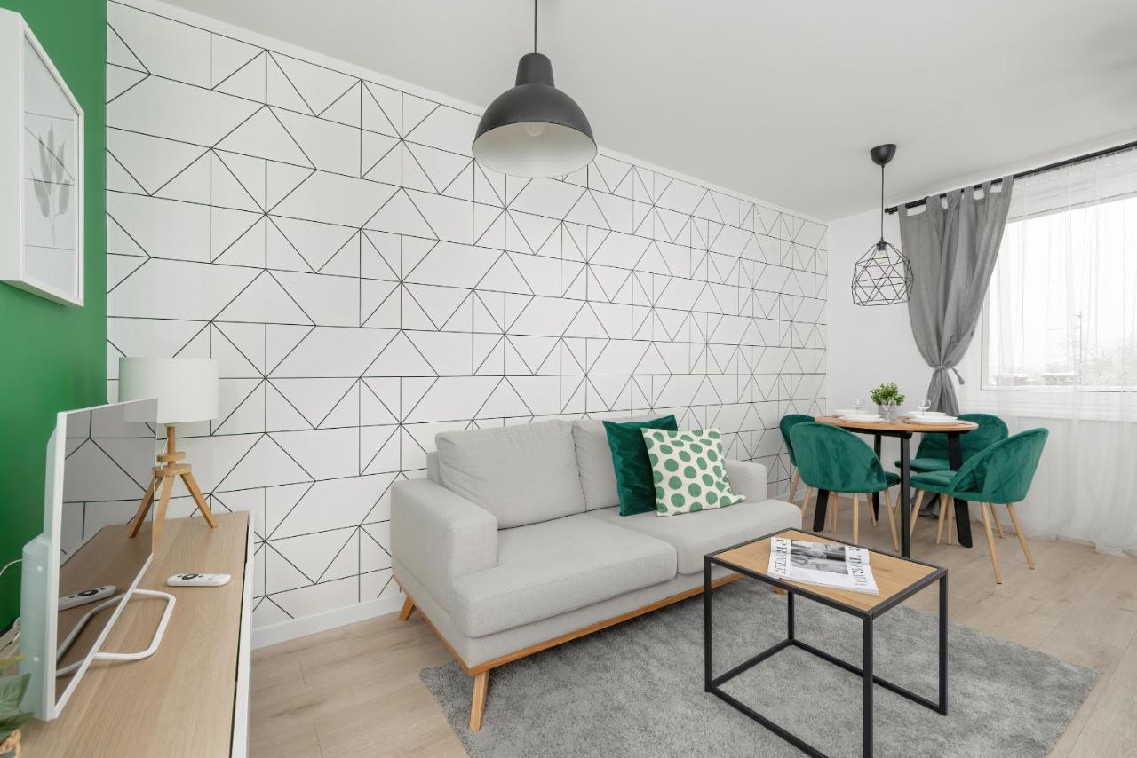 Modernly Arranged Apartments In Katowice By Noclegi Renters Luaran gambar